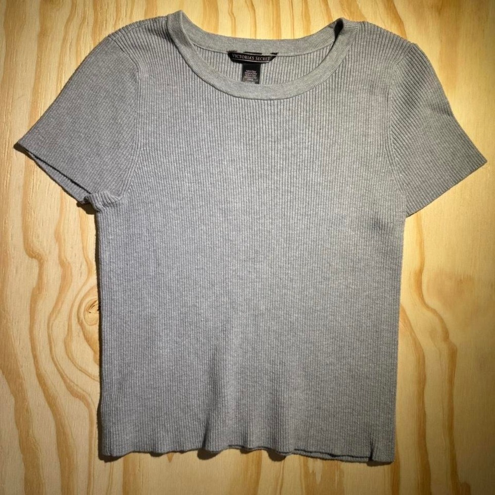 Victoria's Secret ribbed shirt
